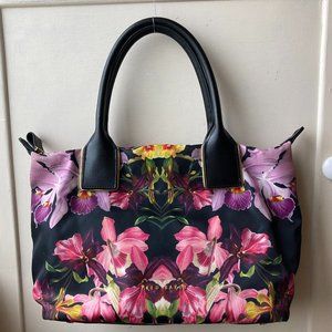 So Pretty! Ted Baker Small Floral Tote.